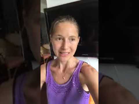Depoimento de Caroline — Formação de Professores de Yoga