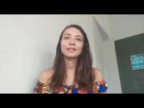 Depoimento de Júlia — Formação de Professores de Yoga